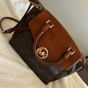 White monogram purse MK